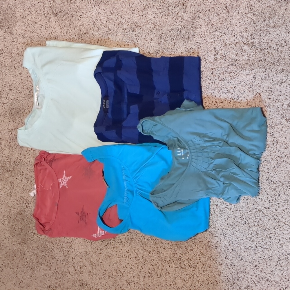 Bundle of Women's tops